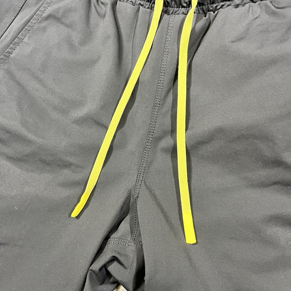 WOLACO Training Shorts Performance Mens Sz S Blac Yellow Drawstring Athletic Gym - Picture 3 of 12